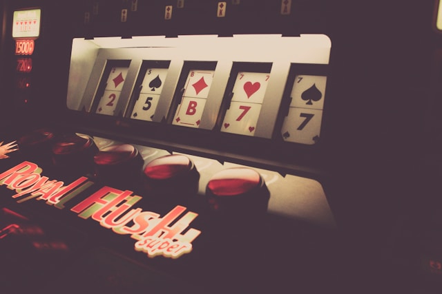 Slot machine interface